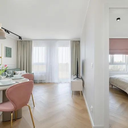 Kolumba Charming With Balcony&parking In By Renters Apartament *