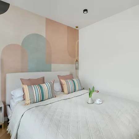 Apartament Kolumba Charming With Balcony&parking In By Renters
