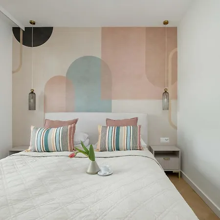 Apartament Kolumba Charming With Balcony&parking In By Renters