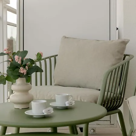 Kolumba Charming With Balcony&parking In By Renters *