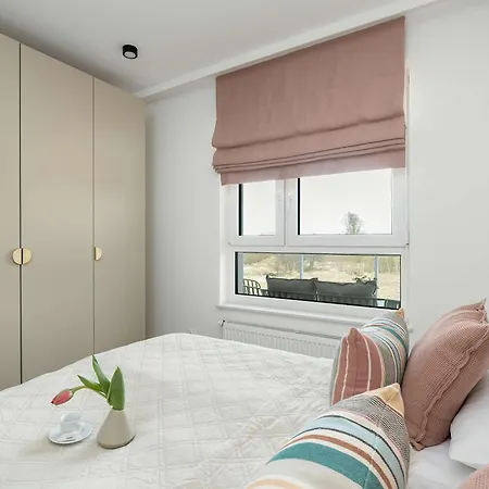 Kolumba Charming With Balcony&parking In By Renters Apartament